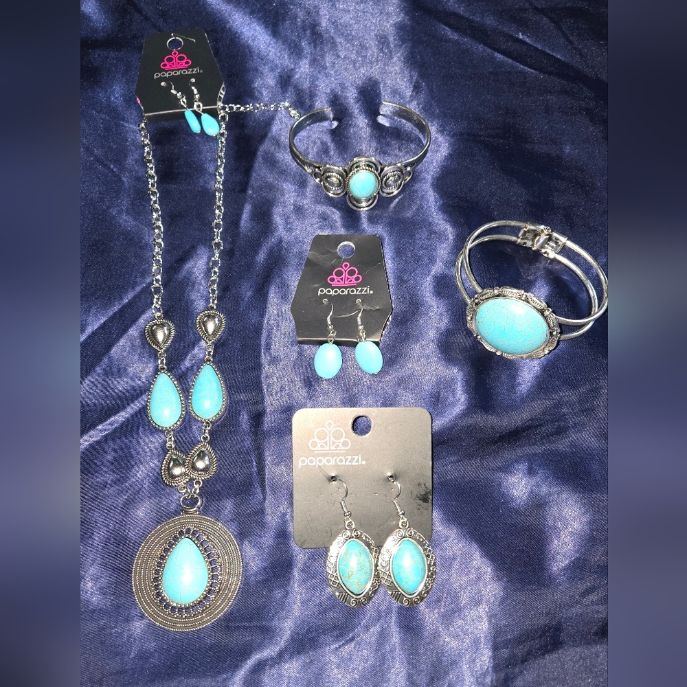 paparazzi Turquoise & Silver-Tone Multi-Piece Necklace and Earring Set